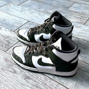 Hi Dunks men’s size 10.5 olive green and white